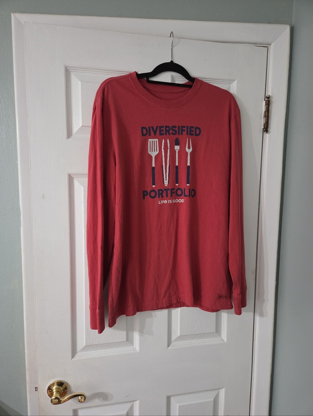 Life Is Good Coral Long-Sleeve 'Diversified Portfolio' Graphic Tee L